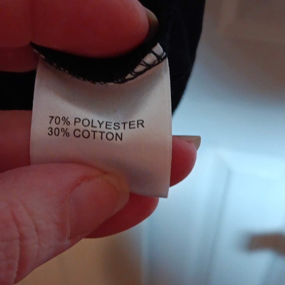 NWOT PattyBoutik Side Button Sweater - M - Picture 3 of 4